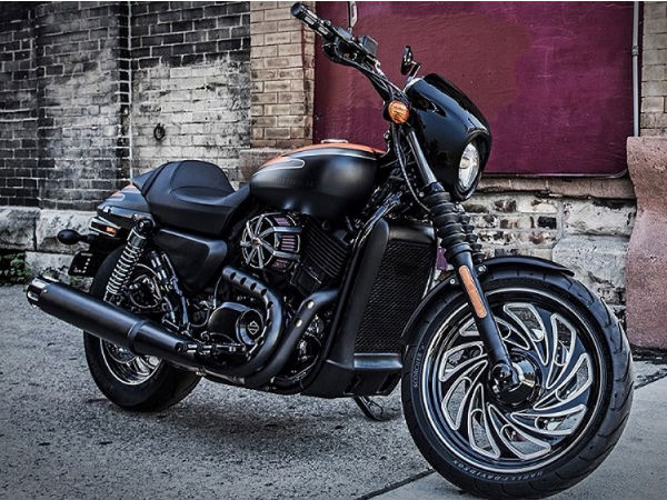 street 750 customisation options
