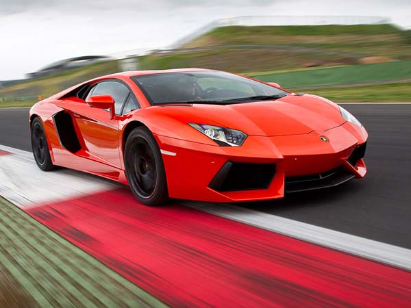 Jeremy Clarkson Reveals His Top 10 \u2018Star Cars\u2019 List DriveSpark News Jeremy Clarkson Reveals His Top 10 \u2018Star Cars\u2019 List DriveSpark News