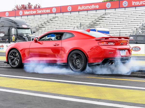 The 2017 Camaro ZL1 Is A 200+ MPH Car - DriveSpark News