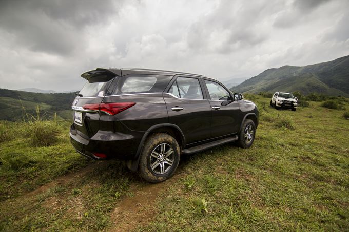 Fortuner Wallpaper Desktop