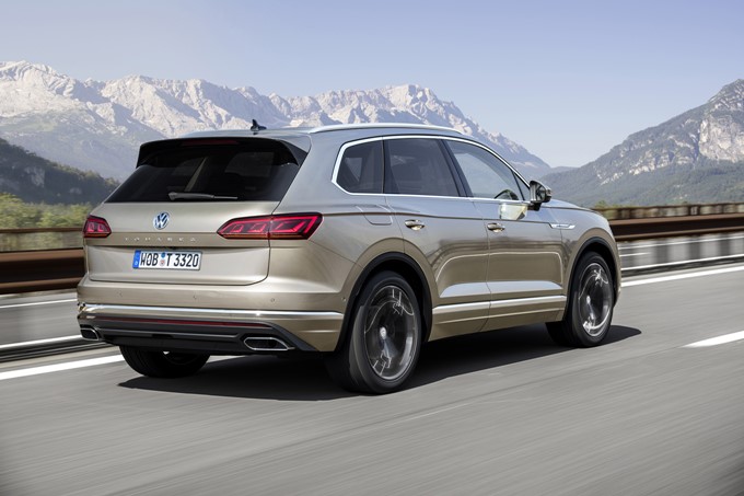 2019 Volkswagen Touareg Suv Unveiled Pictures Specs Details