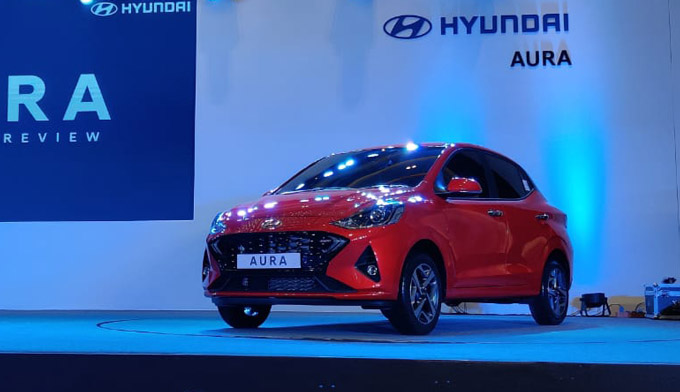 Hyundai Aura Photos