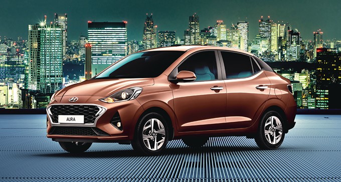 Hyundai Aura Photos