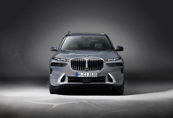 2023 Bmw X7 In Stock 2023 Bmw X7 Images Hd 2023 Bmw X7 Interior Exterior Photo Gallery Drivespark
