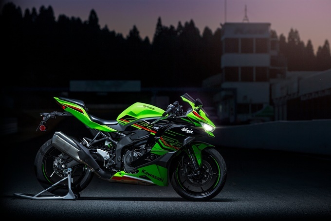 Kawasaki ZX-4R Images [HD]: Photo Gallery of Kawasaki ZX-4R - DriveSpark