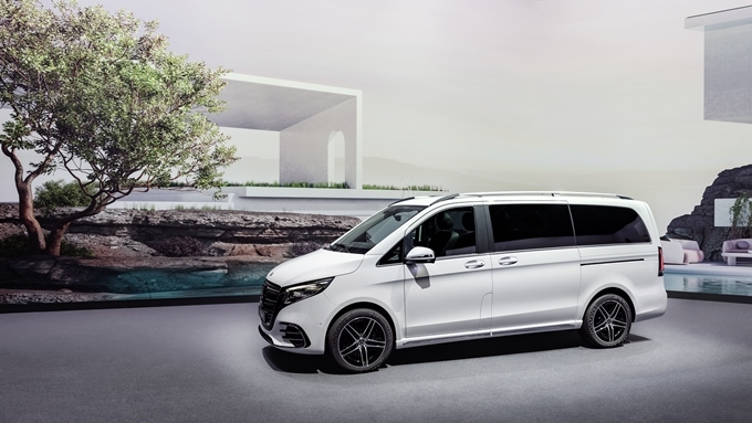 2024 Mercedes-Benz V-Class Images [HD]: 2024 Mercedes-Benz V-Class Interior  & Exterior Photo Gallery - DriveSpark