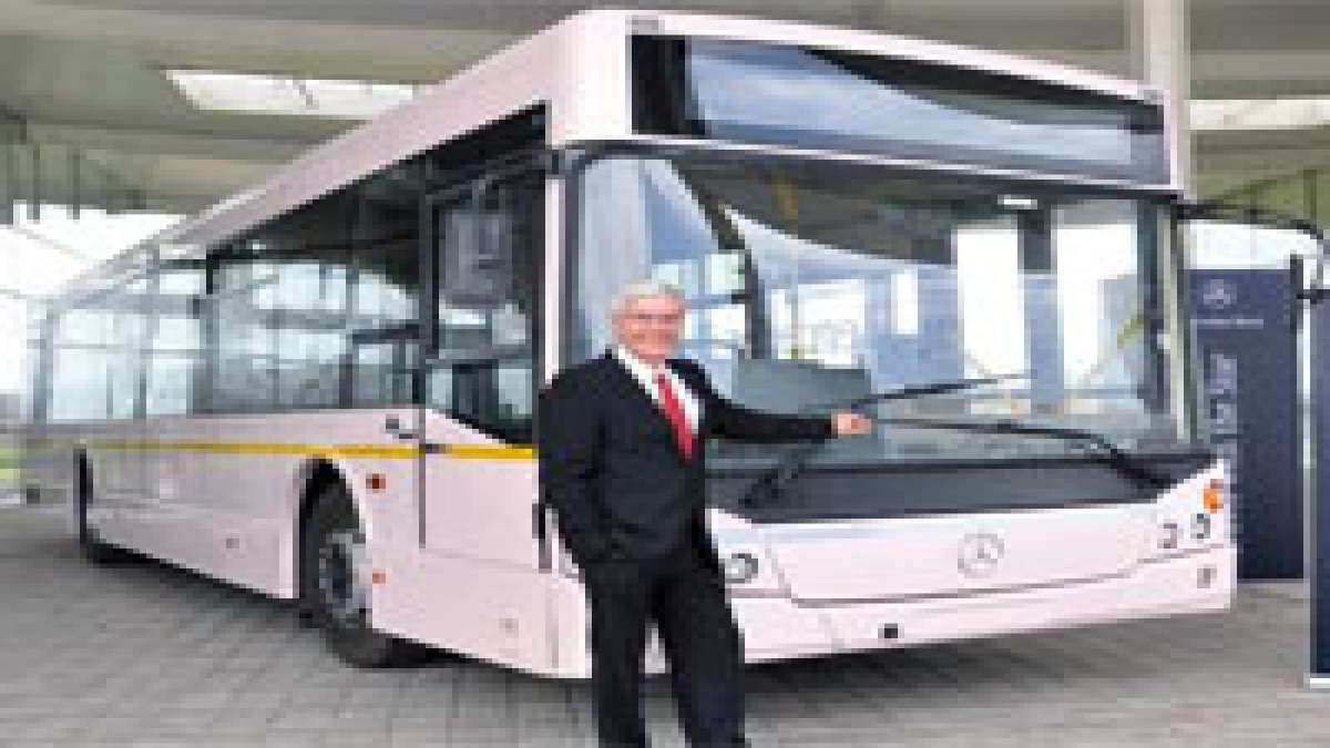 Mercedes Benz | Luxury Buses | Trial Run - DriveSpark News