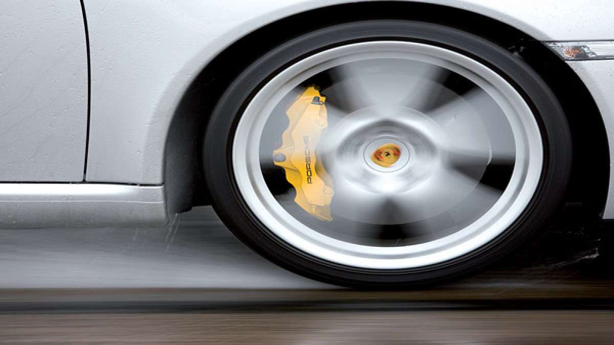Explained Why Car Wheels Appear To Spin Backwards DriveSpark