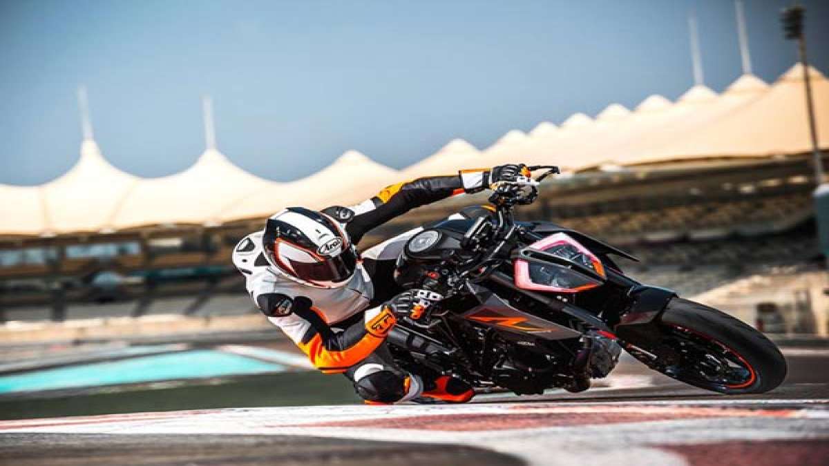 Video KTM Traction Control Explained DriveSpark