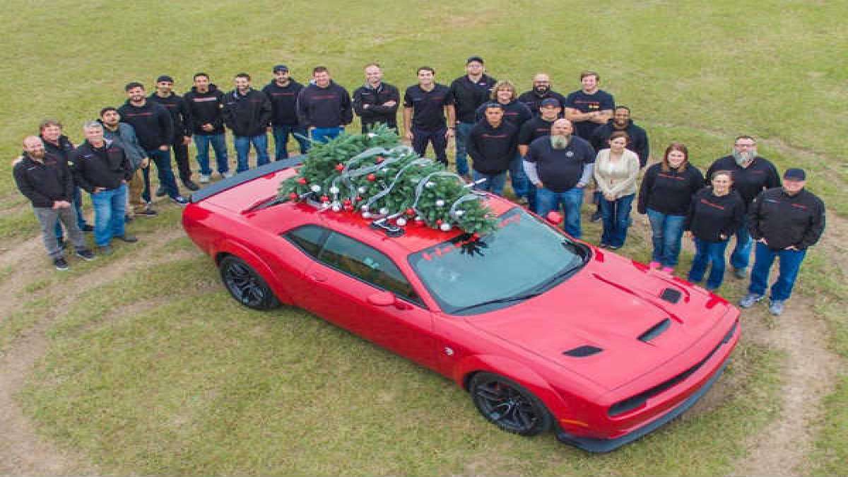 Video World's Fastest Christmas Tree Run (278km/h) By John Hennessey