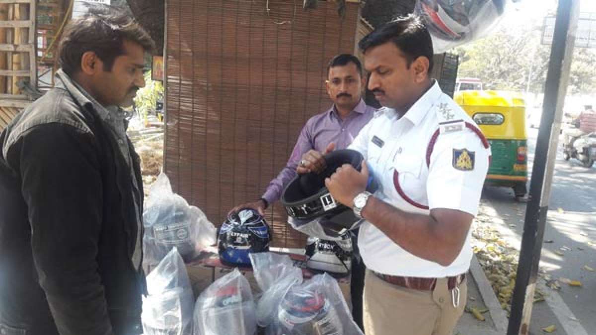 ISI Helmets Bangalore Rule; Non ISI & Imported Helmets Banned DriveSpark News