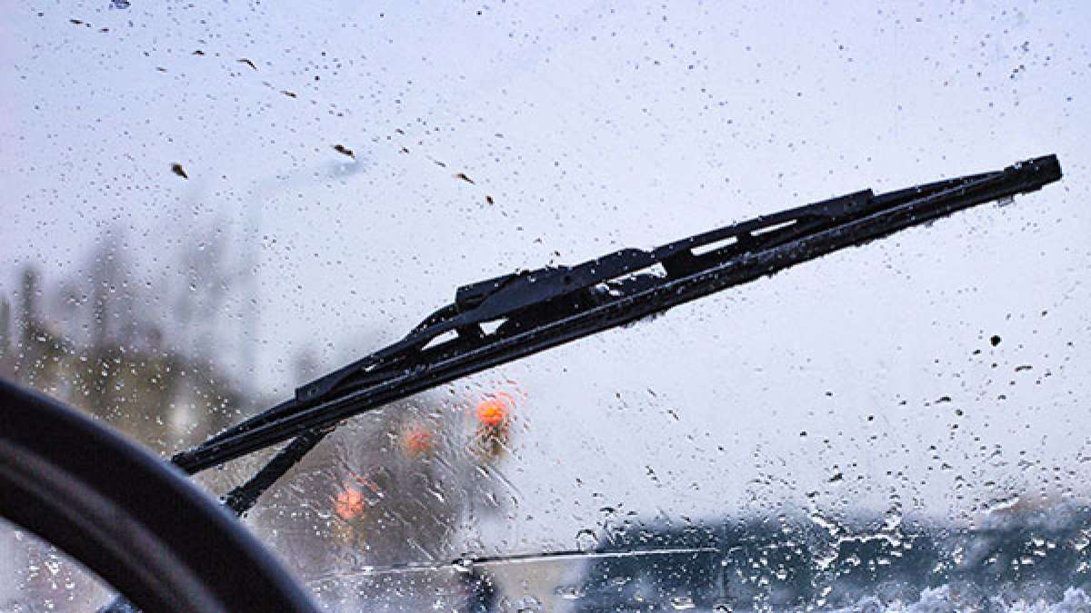Conventional Wiper Blades Vs Frameless Wiper Blades DriveSpark