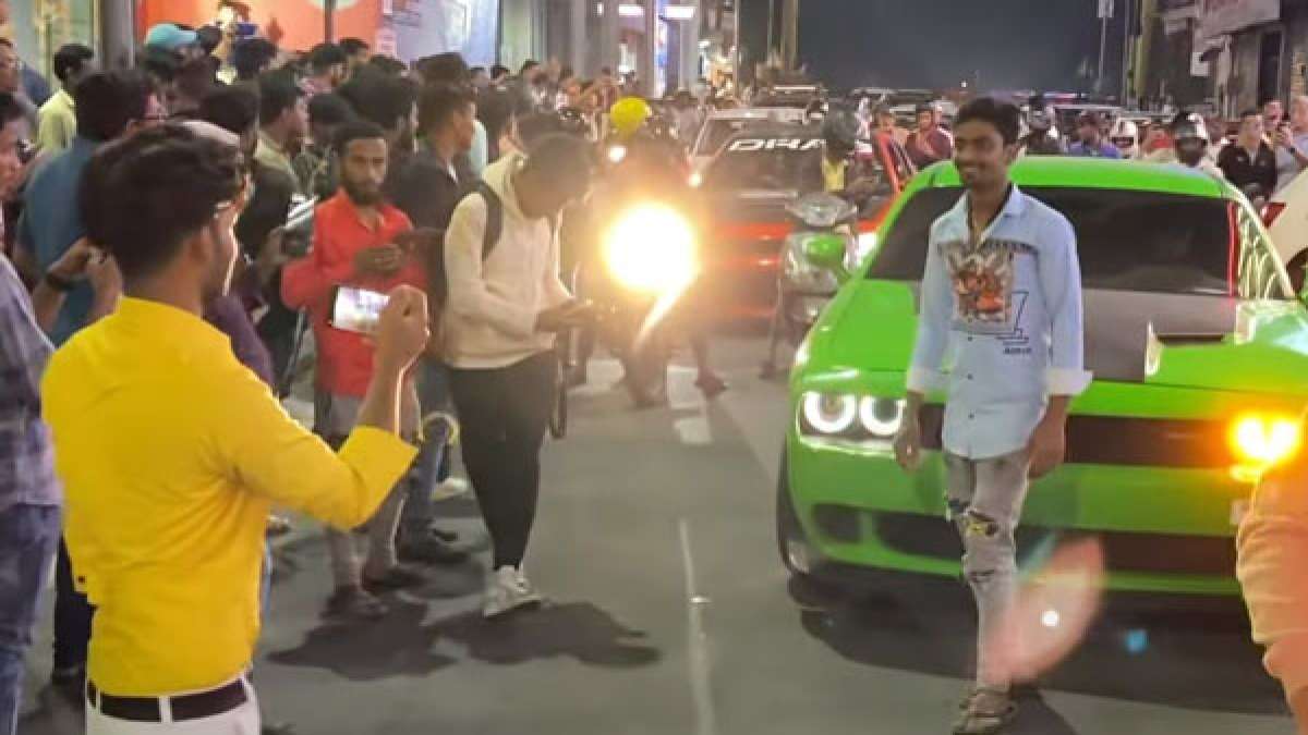 Huge Traffic Jam In Bengaluru Reason Boils Down To Just Two Car