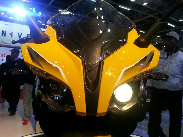 Bajaj Pulsar SS400 Design Features