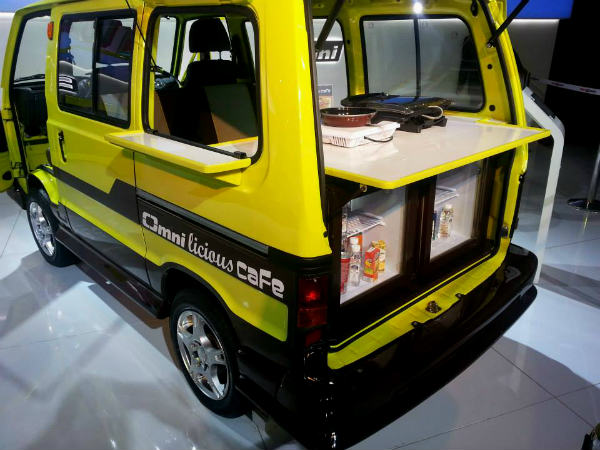 Maruti Omni Cafe At Auto Expo Feeds The Masses - DriveSpark