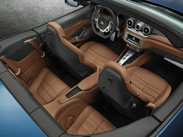 How The Ferrari California T Sounds