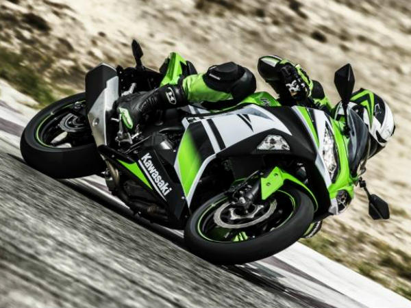 Kawasaki Launches Ninja 300 Special Edition Drivespark News