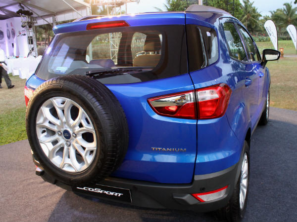 Ford Celebrates Selling 1 00 000 Ecosports In India Drivespark News