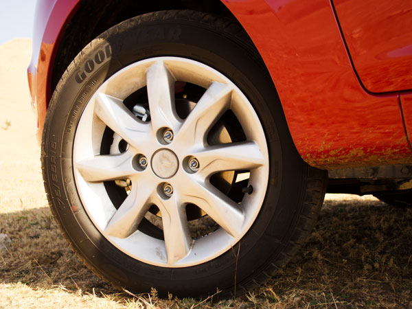 2. Alloy Wheel