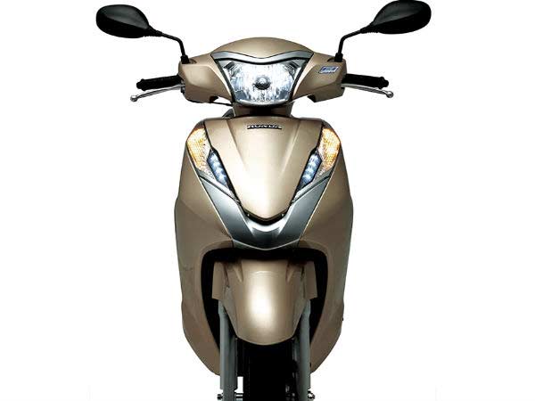 Honda Could Launch Lead 125cc Scooter In Indian Market - DriveSpark News
