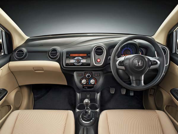 Honda BR V vs Honda Mobilio vs Hyundai Creta DriveSpark News Honda BR V vs Honda Mobilio vs Hyundai Creta DriveSpark News