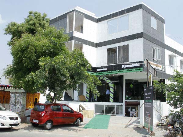 kawasaki showroom banjara hills
