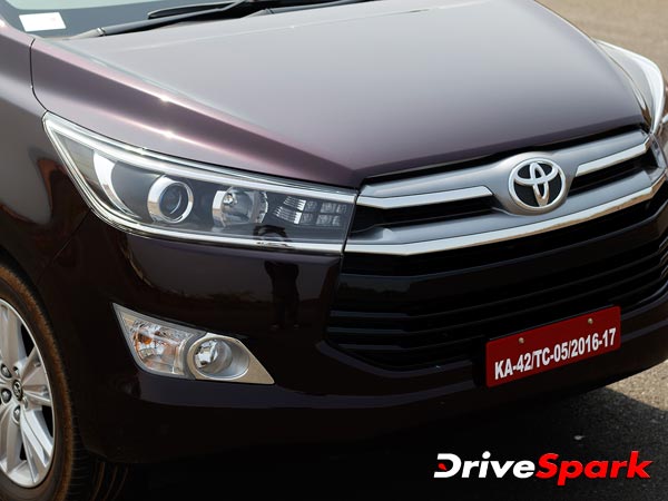 New Toyota Innova Crysta Features In Detail Drivespark News