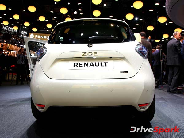 2016 Paris Motor Show: Renault Zoe Facelift Revealed
