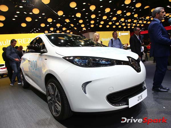 2016 Paris Motor Show: Renault Zoe Facelift Revealed
