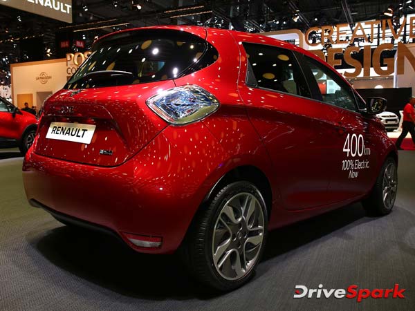 2016 Paris Motor Show: Renault Zoe Revealed