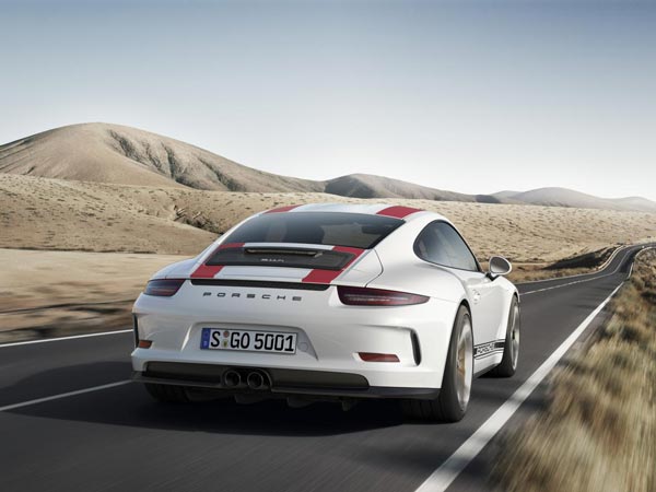 Porsche 911 May Get A Six-Speed Manual - DriveSpark News