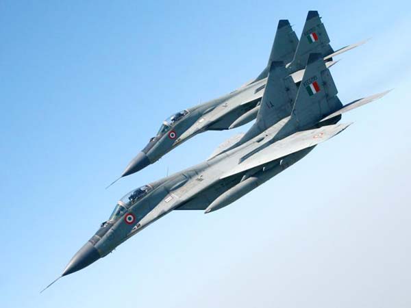 Top 10 Indian Air Force Aircraft In 2016 — Ready To Take Up Any Challenge