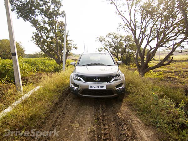 <b>Tata Hexa Exterior & Interior</b>
