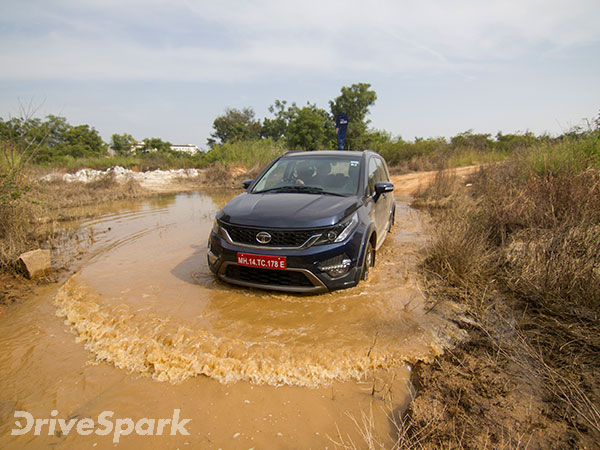<b>Drive, Ride & Handling Of Tata Hexa</b>