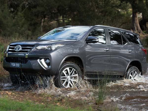 Toyota dubai fortuner