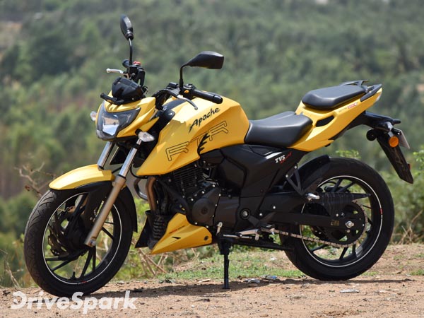TVS Apache RTR 200 4V Wins Indian Motorcycle Of The Year (IMOTY) 2017 ...