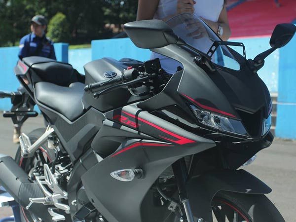 yamaha r15 150cc