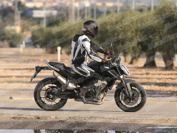 2018 KTM 790 Duke Spotted Testing 