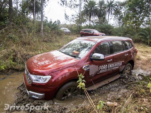 Ford Endeavour Off-Road Capabilities Explored To The Full In The Great Outdoors Of Bangalore