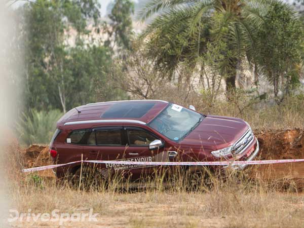 Ford Endeavour Off-Road Capabilities Explored To The Full In The Great Outdoors Of Bangalore