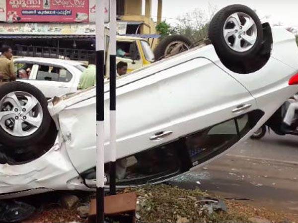 Honda City Crashes Into Maruti Swift