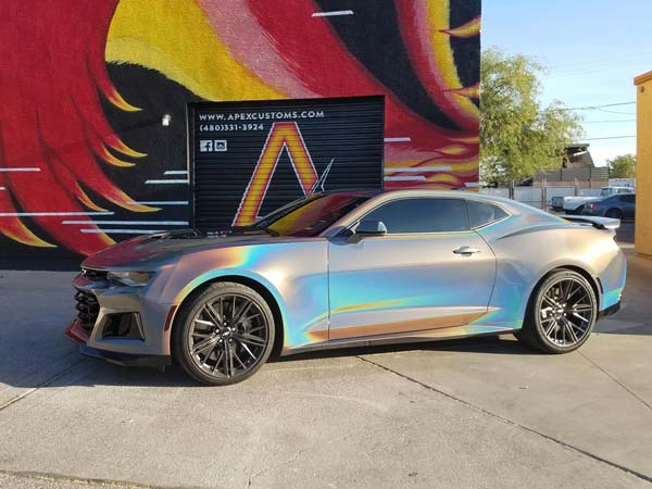 Camaro ZL1 Owner Wraps His Car With 3M Gloss Flip Psychedelic Vinyl Film