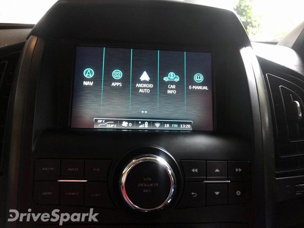 25 1503648389 mahindra xuv500 infotainment updated android auto connected apps 4