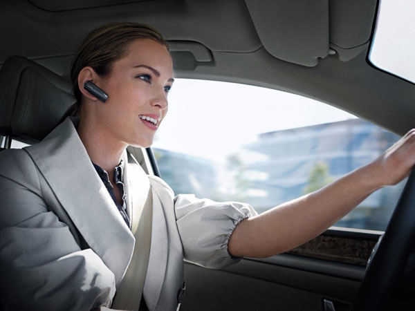 Hands-Free Talking Is A Traffic Offence 