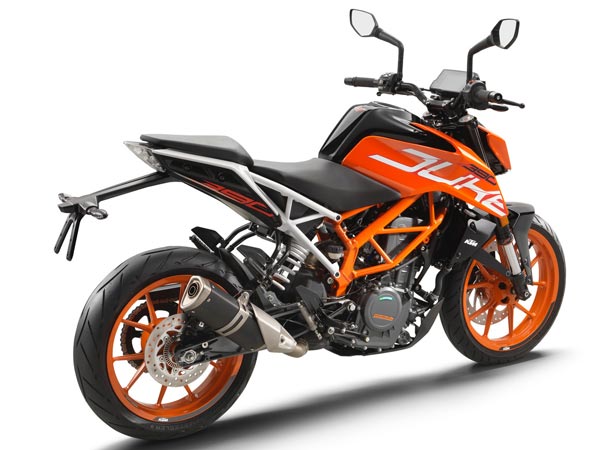 Evolution Of Motorcycles — Why Are Motorcycle Exhausts Commonly Placed On The Right Side?
