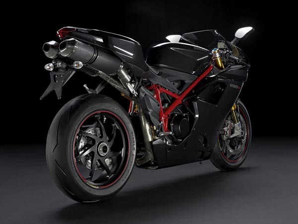Evolution Of Motorcycles — Why Are Motorcycle Exhausts Commonly Placed On The Right Side?