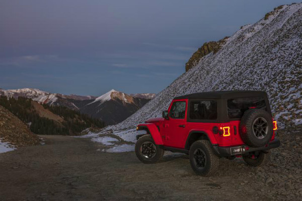 2017 Los Angeles Auto Show: Jeep Wrangler Revealed