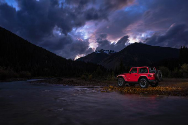 2017 Los Angeles Auto Show: Jeep Wrangler Revealed