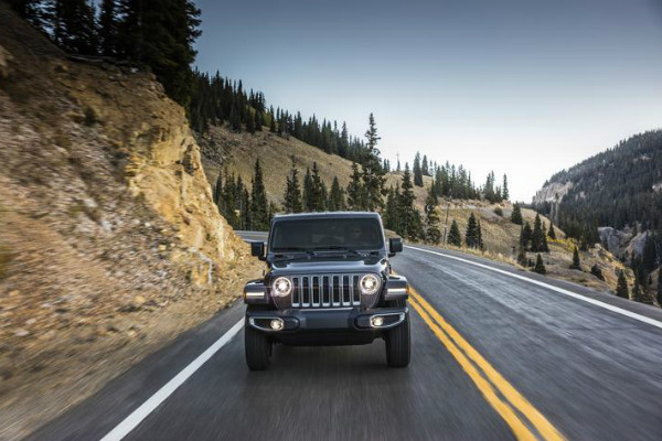 2017 Los Angeles Auto Show: Jeep Wrangler Revealed