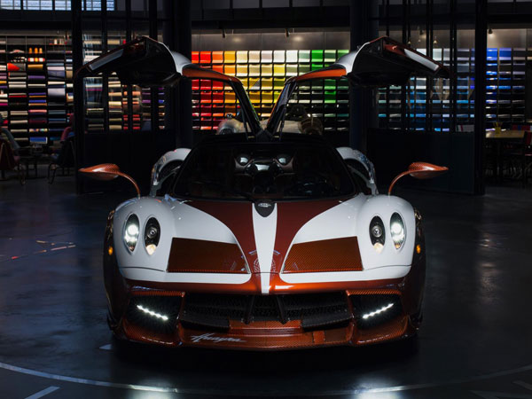 Pagani Huayra Lampo Revealed